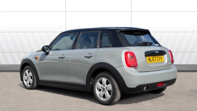 MINI Hatchback 1.5 Cooper 5dr Petrol Hatchback